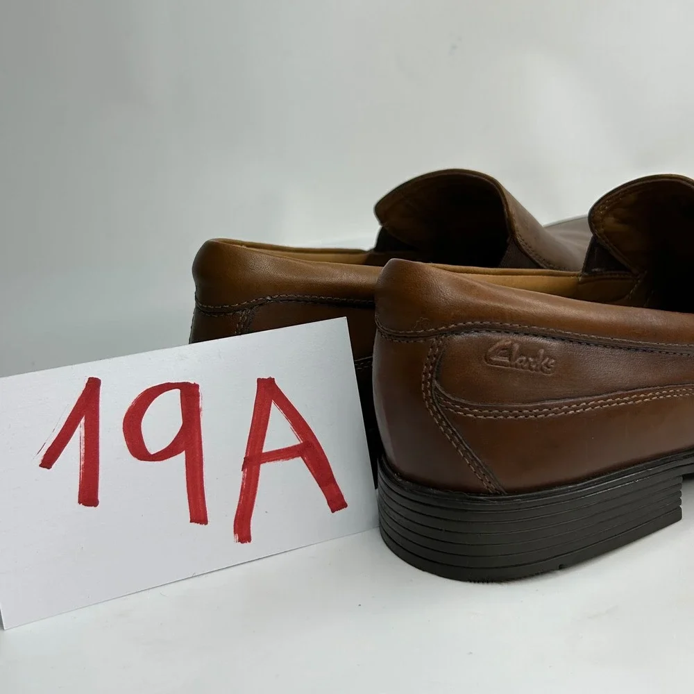 New Clarks Mens Tilden Free Leather Ortholite Formal Slip On Dress Shoes Sz 10 M